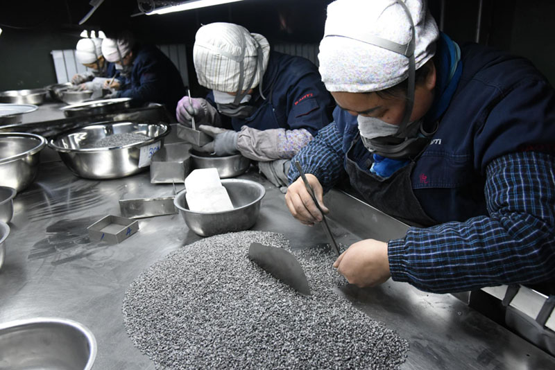 【行業(yè)先進(jìn)】勇于拼搏 敢于創(chuàng)新的優(yōu)秀團(tuán)隊(duì)——記全國(guó)有色金屬行業(yè)先進(jìn)集體、寶鈦集團(tuán)特種金屬公司中間合金部